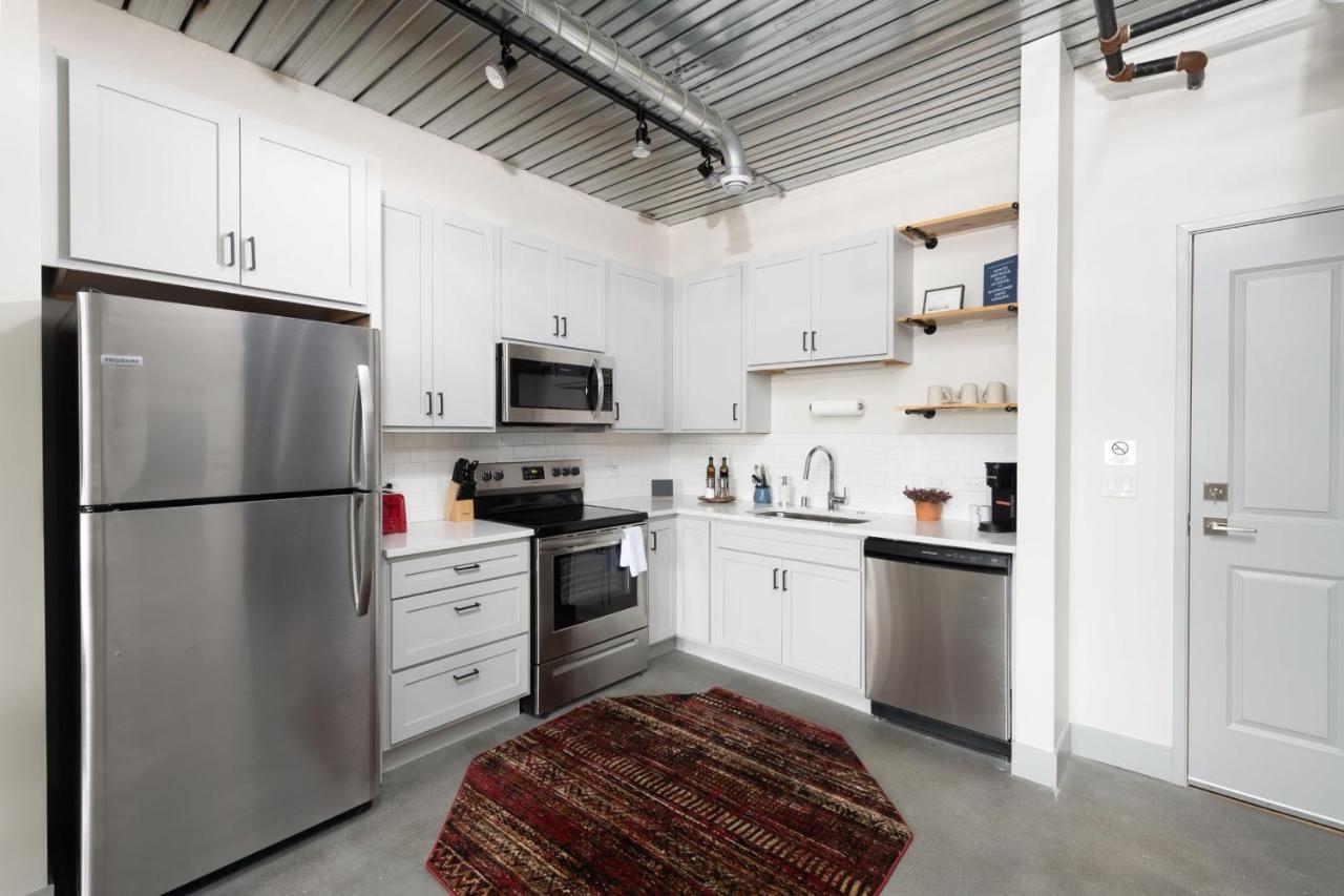 Sunny 1Br Apartment Walking Distance To Fiserv Milwaukee Exteriör bild